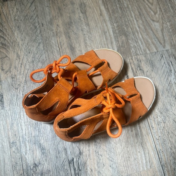 Sorel Cameron Flatform Lace Sandals Women's Size: 6 Orange Lace-Up Sandals - Picture 12 of 15